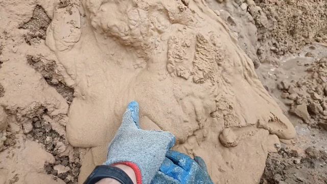 Первый блин комом. Скважина под погружной насос не получилась, но мы её сделаем. смотреть онлайн