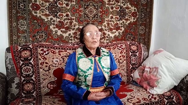 Арадай абдарhаа. _Суутай сагаан хулагшан_. Узоонэй номой сан.mp4 смотреть онлайн