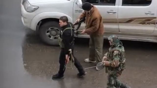 Растрел в украине!!!!!!!!!!!!!!!!!! смотреть онлайн