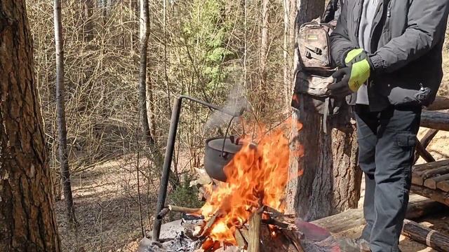 КАК УЛУЧШИТЬ ЗЕМЛЯНКУ? СТРОЮ ЗЕМЛЯНКУ| Bushcraft | Dugout| Бушкрафт