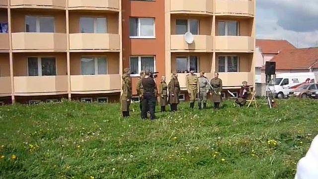 Krasnyj parasjonok- Kaťuša смотреть онлайн