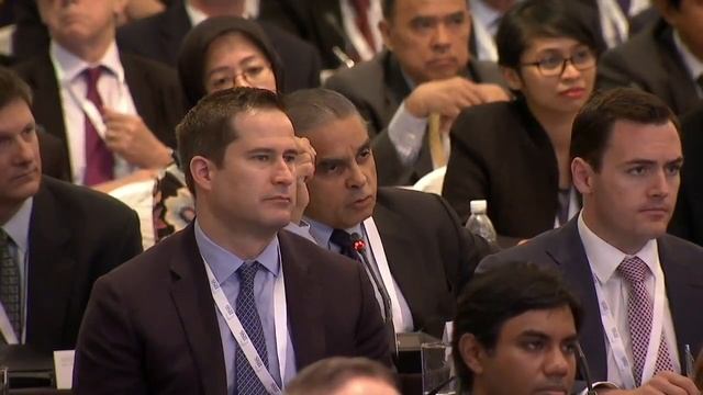 US Defense Secretary James Mattis answers questions at Asia Security Summit in Singapore смотреть онлайн