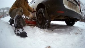 Ларгус. Заклинило заднее колесо.