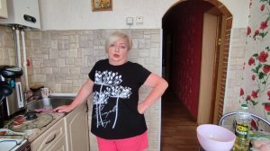 Плов со свининой и салат из молодой капусты