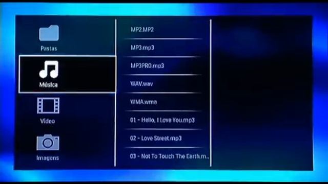 O Blu-ray player Philips BDP3000 é básico e compacto смотреть онлайн