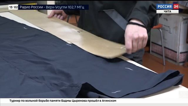 Осуждённые ИК-5 шьют брезентовые чехлы для бронетанкового завода и изготавливают спальные мешки смотреть онлайн