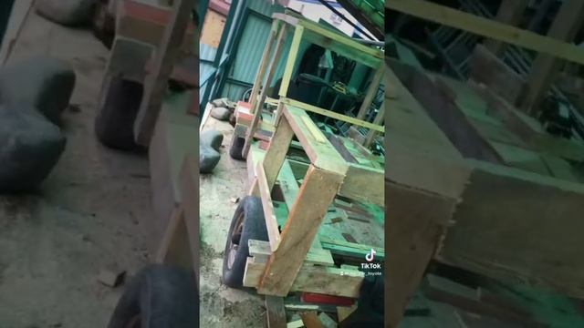 Переделка машины из дерева! смотреть онлайн