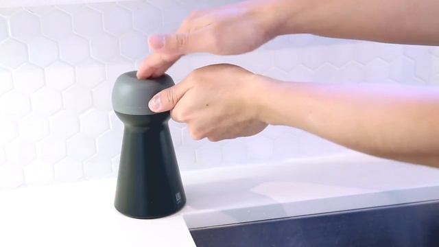 Диспенсер для мыла UMBRA Squish смотреть онлайн