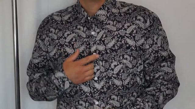 Мужская рубашка с длинным рукавом и интересным принтом