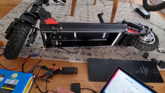 LET'S MODIFY AN E-SCOOTER!!! смотреть онлайн