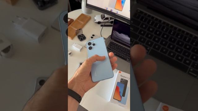 Xiaomi Redmi 12 8/128 и Note 12 4/128 находятся в одной цене ??Шо выбрать то!?На кармане 14 500 ₽ ? смотреть онлайн