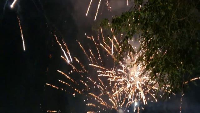 30 Августа Салют в Честь 302-летия Усть-Каменогорска Опасно подъехать и Уехать смотреть онлайн