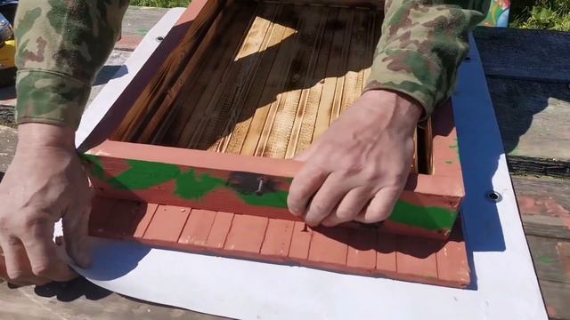 Ловушка для пчел своими руками, красим, обжигаем, делаем продухи, крышу. Пчёлы, пасека, мед. смотреть онлайн