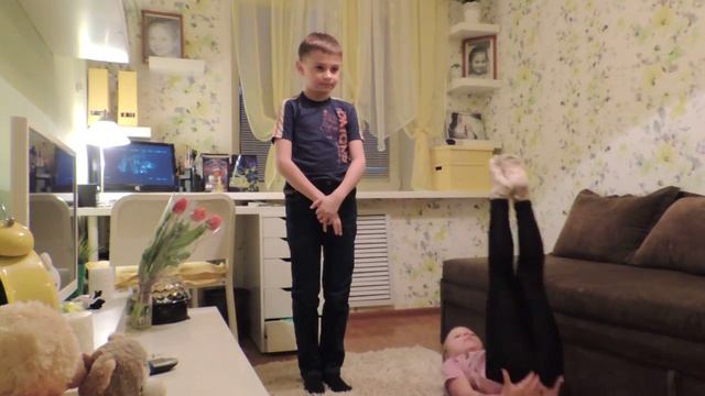 как научиться делать кувырок вперёд и назад. смотреть онлайн