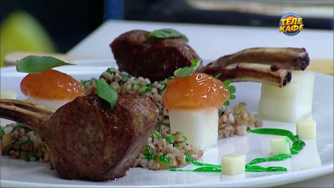 Конкильони с тартаром из говядины и перепелиными яйцами. Каре ягнёнка с гречкой, дыней и мятой смотреть онлайн