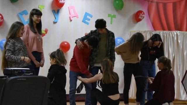 На студенческой волне смотреть онлайн