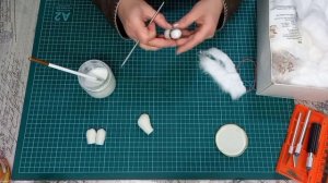 HOW TO MAKE HANDLES IN MOLDS for cotton dolls. / КАК СДЕЛАТЬ РУЧКИ В МОЛДАХ для ватных кукол.