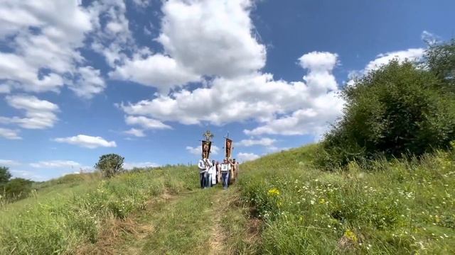 Крестный ход к источнику святой Параскевы с. Донино-Каменка. смотреть онлайн