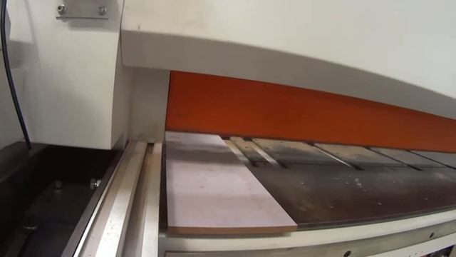 China Panel Saw Cutting Machine