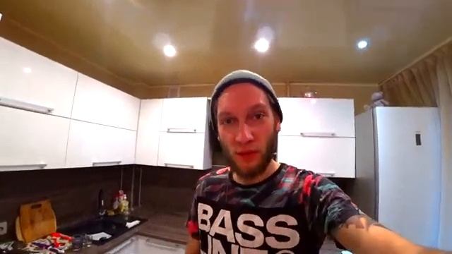 Прикол PeReC засунул лампачьку в тот смотреть онлайн