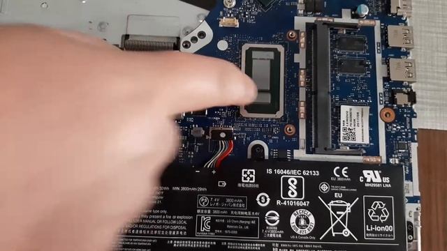 КАК РАЗОБРАТЬ НОУТБУК LENOVO ! РАЗБОРКА НОУТБУКА LENOVO ! смотреть онлайн