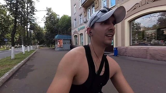 На роликах 2: На позитиве / чуть не разбился ! / SLOW-MO смотреть онлайн