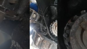 Лада Гранта 16кл на АВТОМАТЕ...Как открутить шкиф коленвала!!!