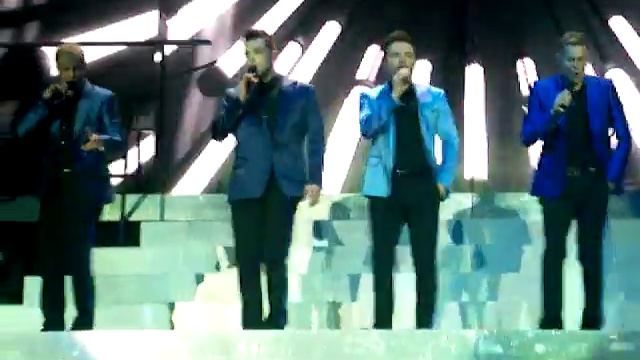 Westlife 'the farewell tour' 15/06/12 - Uptown Girl смотреть онлайн
