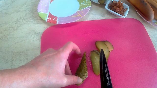 Быстрый перекус. Хот- дог с хрустящим луком и маринованным огурчиком смотреть онлайн