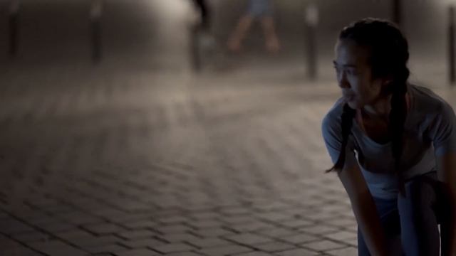 Mercedes научил фары говорить | Digital Light смотреть онлайн