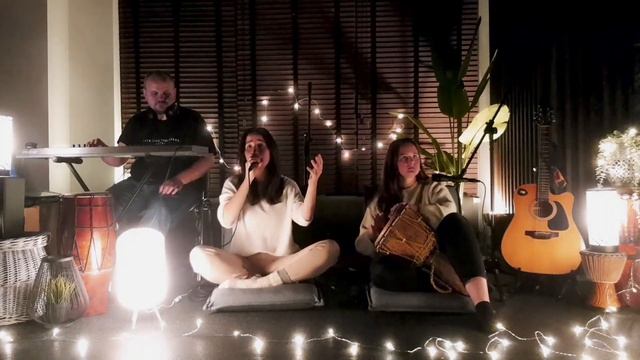Pizza Mantra Party z Marichka, Sesha i Yasoda смотреть онлайн