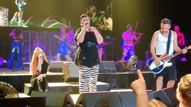 Ленинград - Хочу на юг ( премьера! ) смотреть онлайн