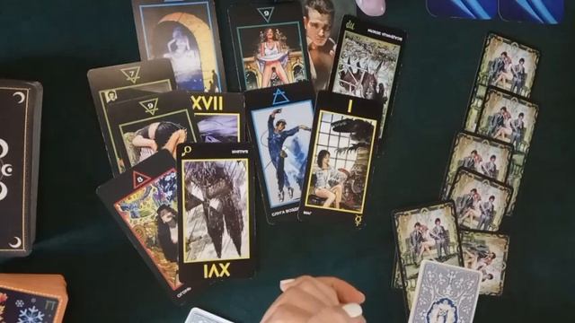 Какую женщину выбрать? Расклад для мужчин 1 вариант. смотреть онлайн