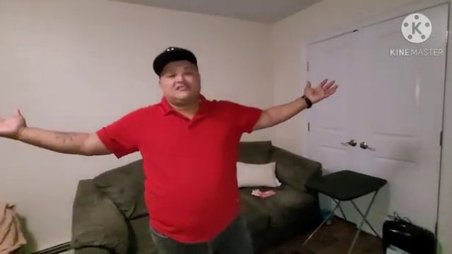 Kayla playing Darts with her Dad смотреть онлайн
