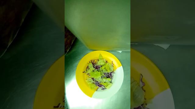 Mixer Green with Feta and ralsin salad смотреть онлайн