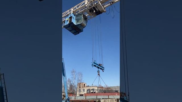 Козловой кран, груз 5т. Плавный подъём без рывков. Кран полностью на частотной системе смотреть онлайн