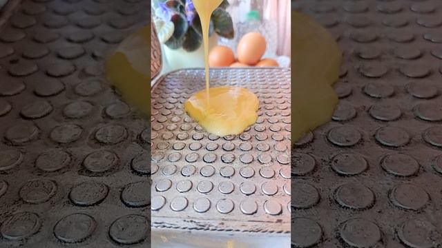 Вафельные трубочки с кремом