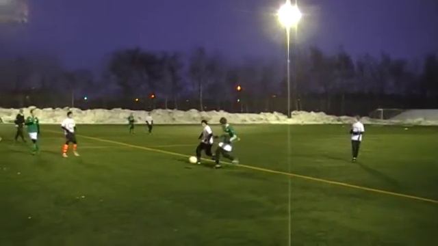 HVB98-KFUM - Begge hold kæmper hårdt смотреть онлайн
