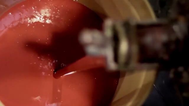 HMG Paints - Red смотреть онлайн