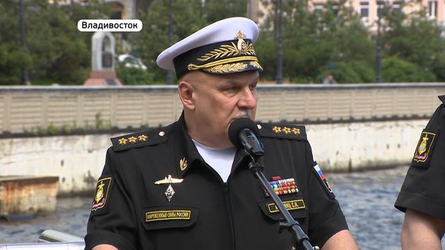 Из дальнего похода вернулся отряд боевых кораблей Тихоокеанского флота смотреть онлайн