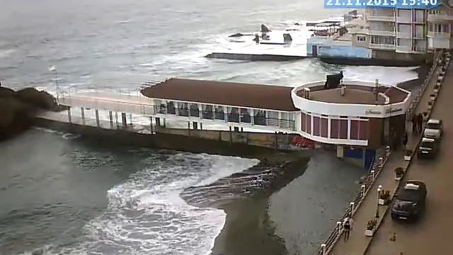 Алушта. Вебкамера "Утес" (21.11.2015-27.11.2015) смотреть онлайн