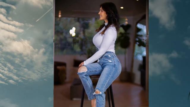 💥 Denise Milani 💥 - Biography Czech American  Instagram Star Model, Wiki, Age, Fitness, Lifestyle.