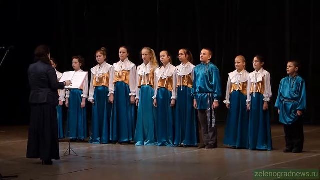 Детский хор воскресной школы Никольской церкви - Колядка "Как пойдем мы колядовать" смотреть онлайн