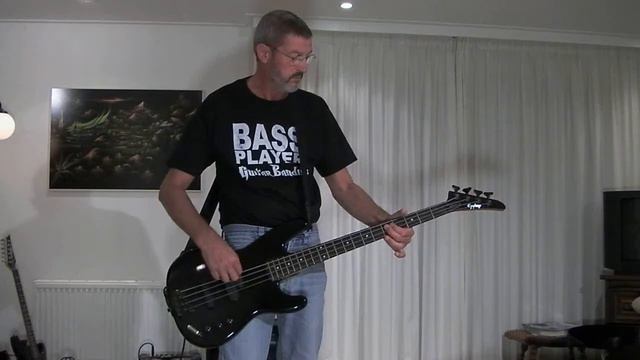 Headbanger - Teenage Bottlerocket, testing a bass смотреть онлайн