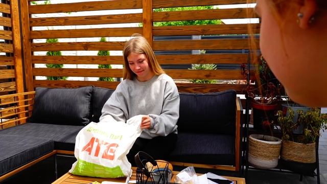 5$ vs 5000$ Челлендж! смотреть онлайн