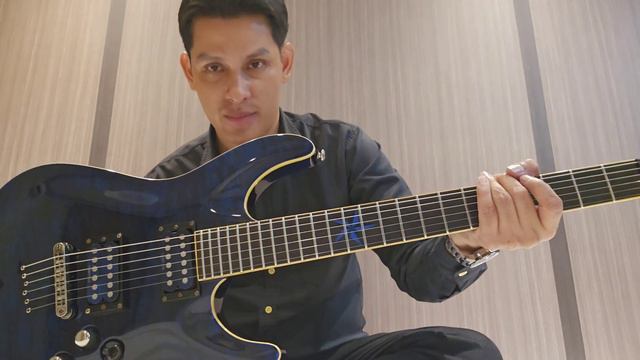 Unboxing Schecter C-1 Exotic Star смотреть онлайн