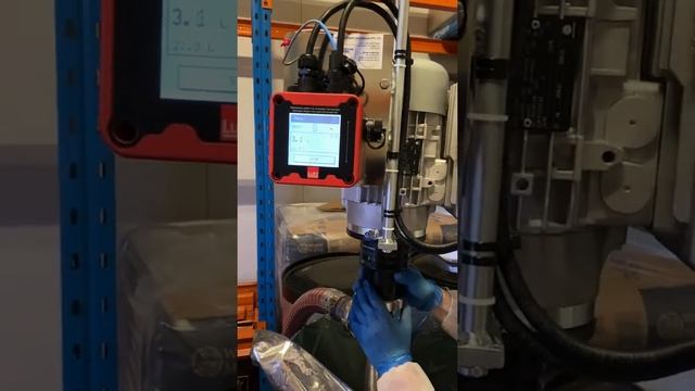 Перекачиваем томатную пасту насосом Lutz B70V Sanitary смотреть онлайн