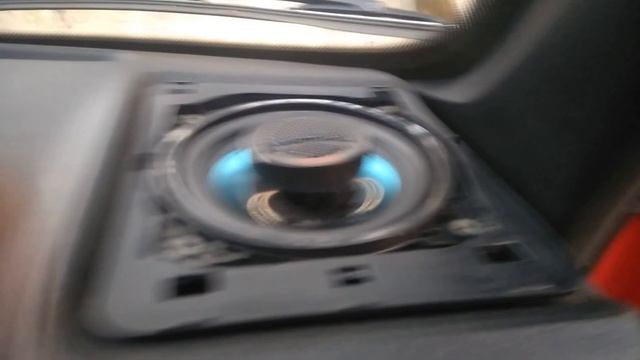 Установка твитеров в дверные карты, подключение через кроссовер