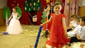 Выпускной с Бабой Ягой в ДОУ№7 п.Сазанье