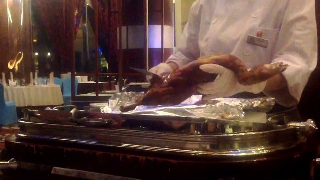 Как режется настоящая Курица по-Пекински смотреть онлайн